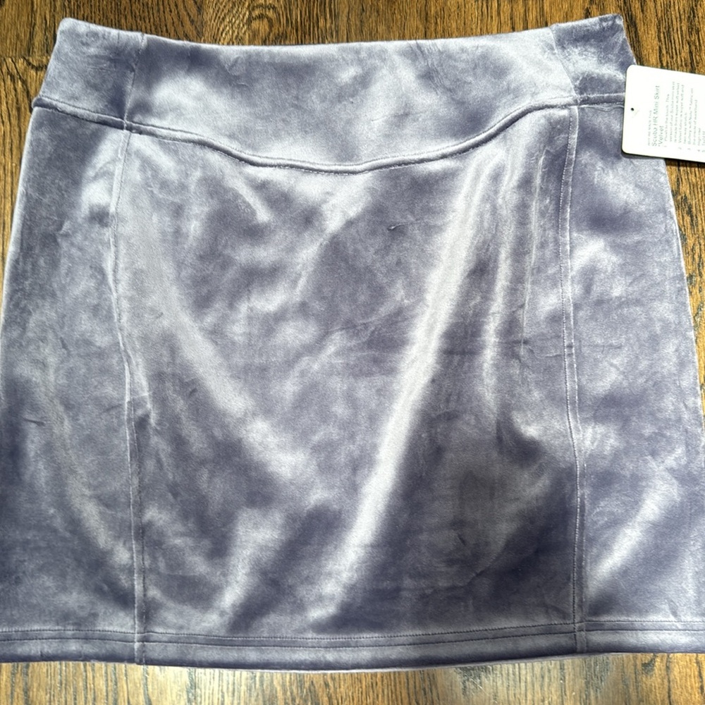 Lululemon Athletica Mini Pencil Skirt Black and Blue